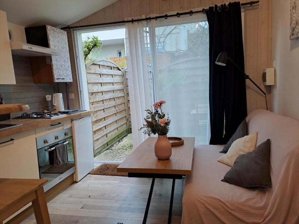 Joli Studio Au Calme Dans Un Jardin Privatif Ouistreham Zewnętrze zdjęcie